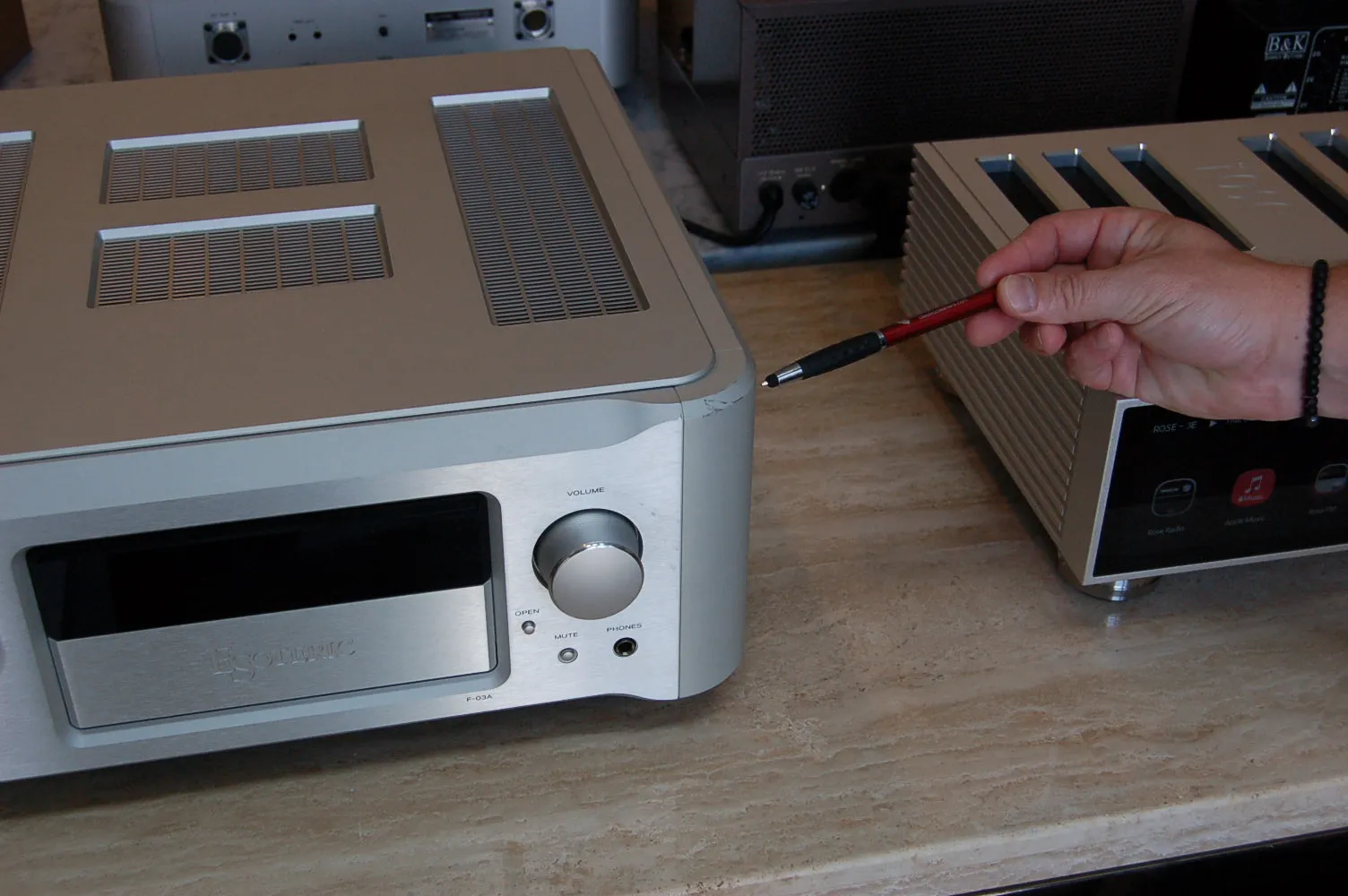 Esoteric F03a integrated amplifier --TRADE IN