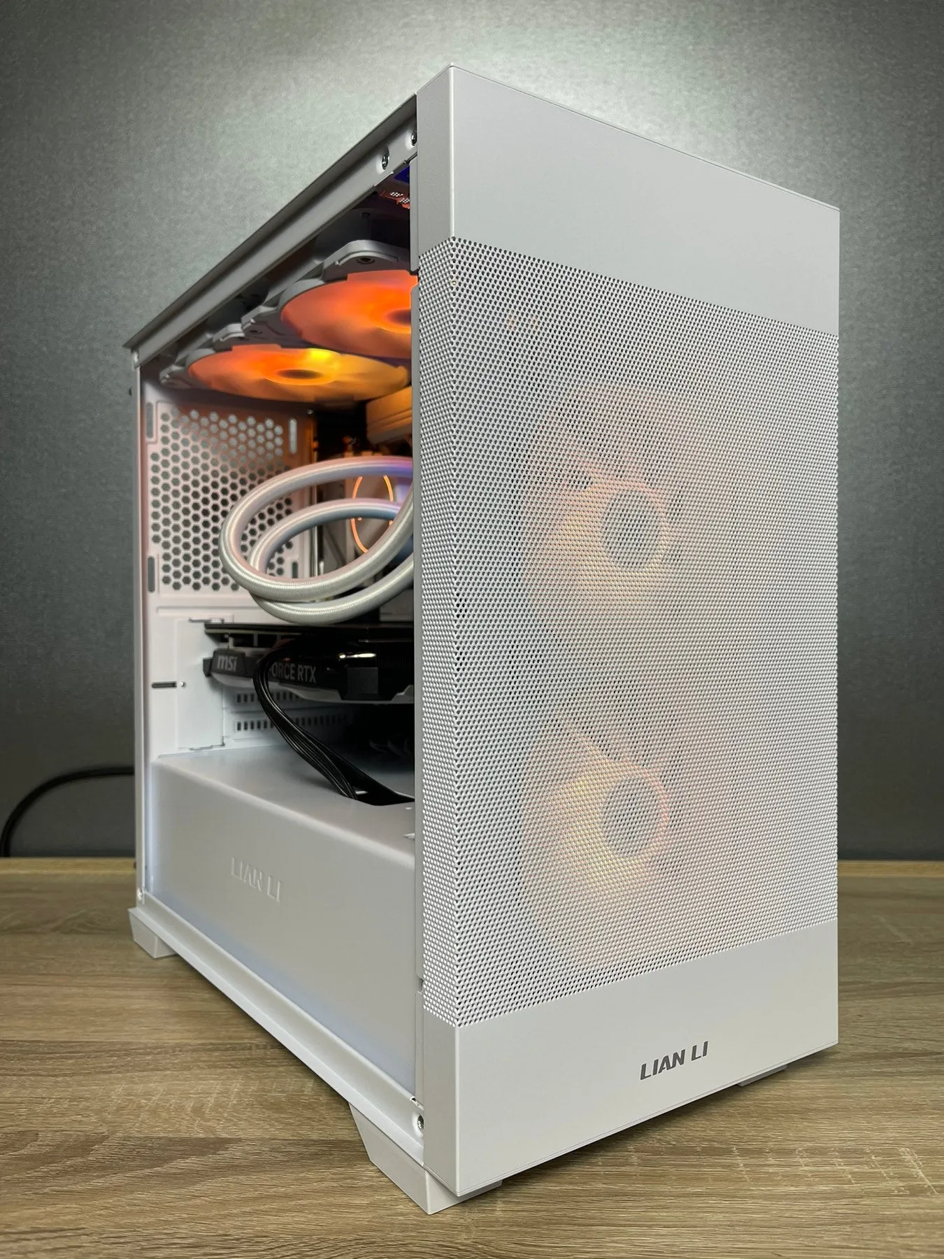 Lian Li PC Case LANCOOL 205M Mesh RGB White